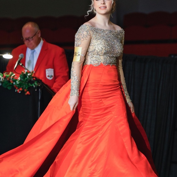 Rachel Allen Gown - Picture 3 of 4